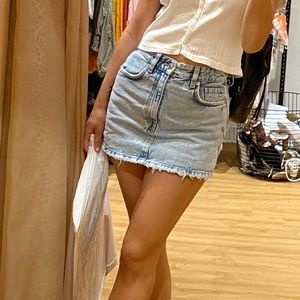 Zara Jean skort